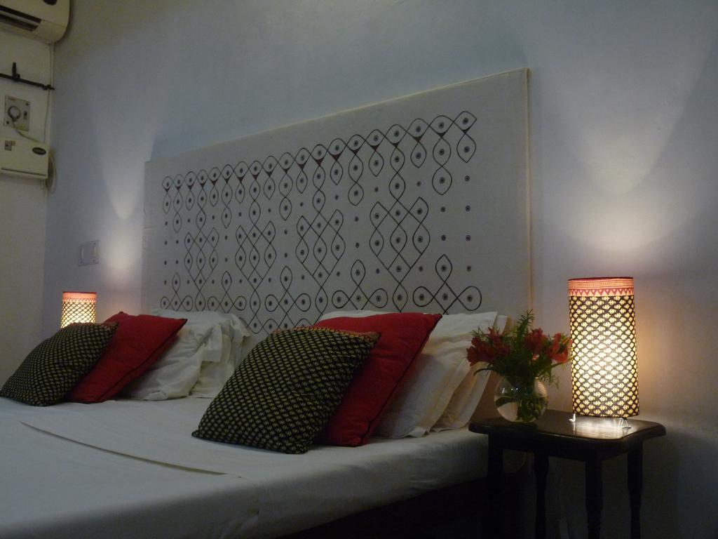 L'Escale Hotell Pondicherry Exteriör bild