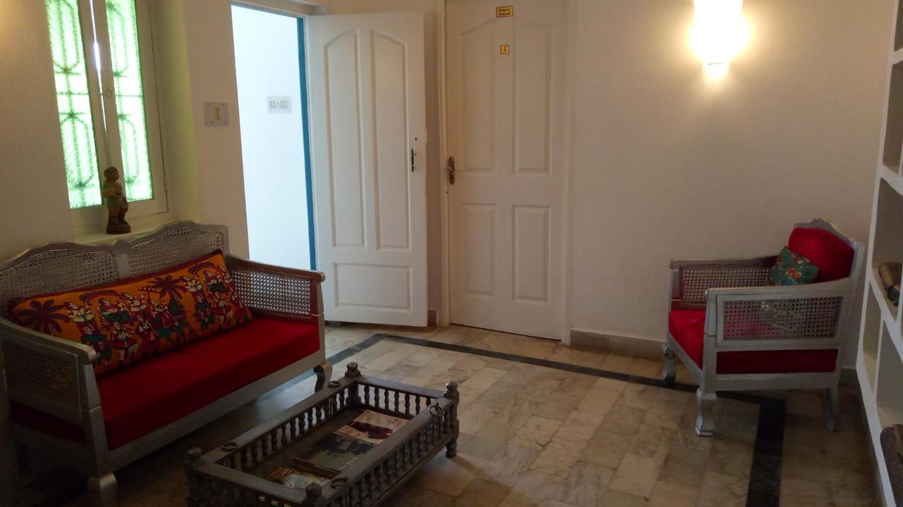 L'Escale Hotell Pondicherry Exteriör bild