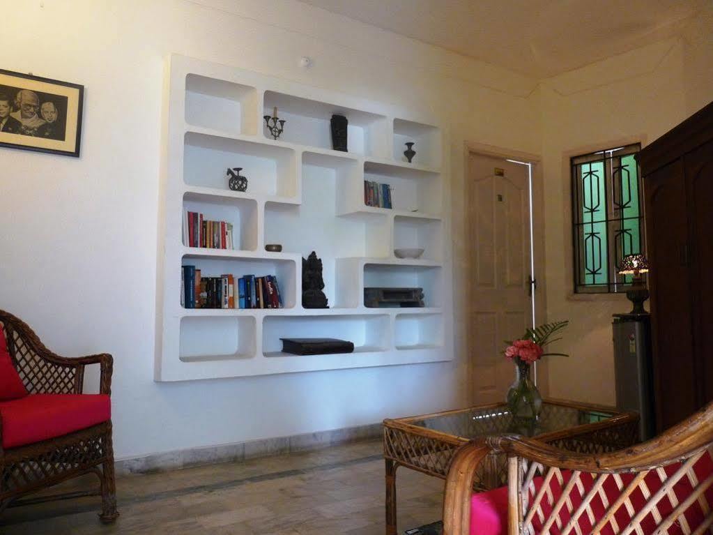 L'Escale Hotell Pondicherry Exteriör bild